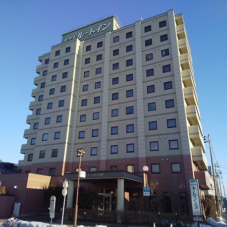 路由客栈三泽市酒店 三沢市 外观 照片